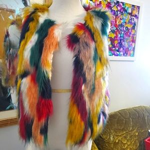 Multi colored faux fur vest size M, re-love this!!